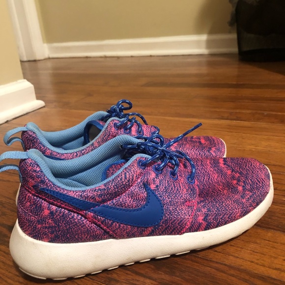 roshes pink and blue